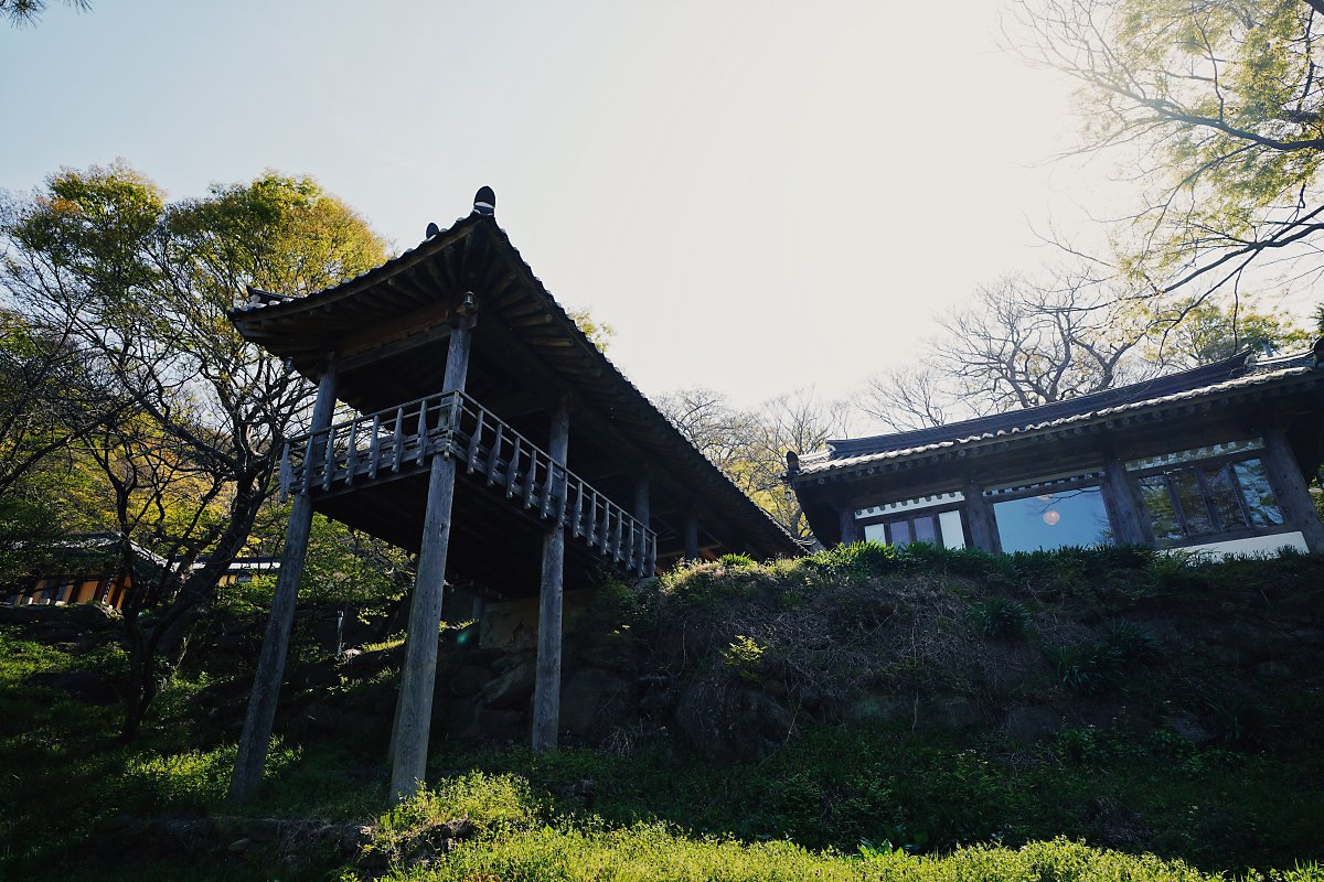 서산