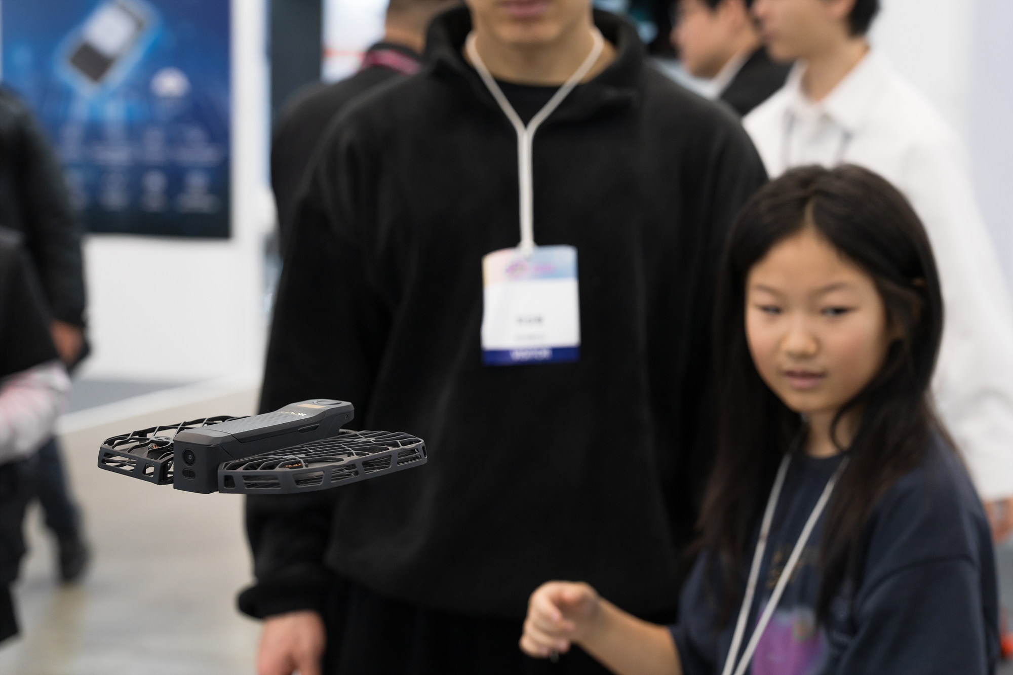 호버에어 HOVERAir 드론박람회 드론 체험중