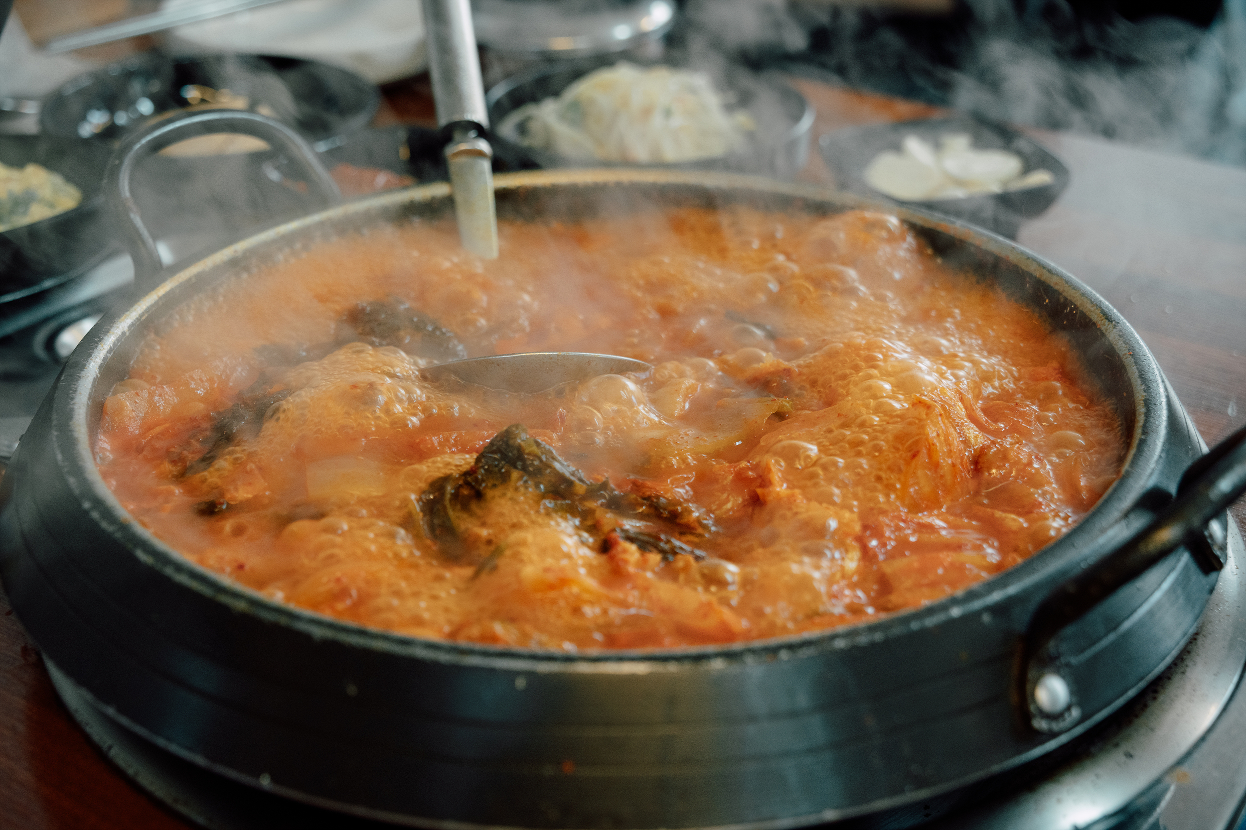 청주여행 맛집 코스로 소문난 낙원축산물짜글이의 김치짜글이