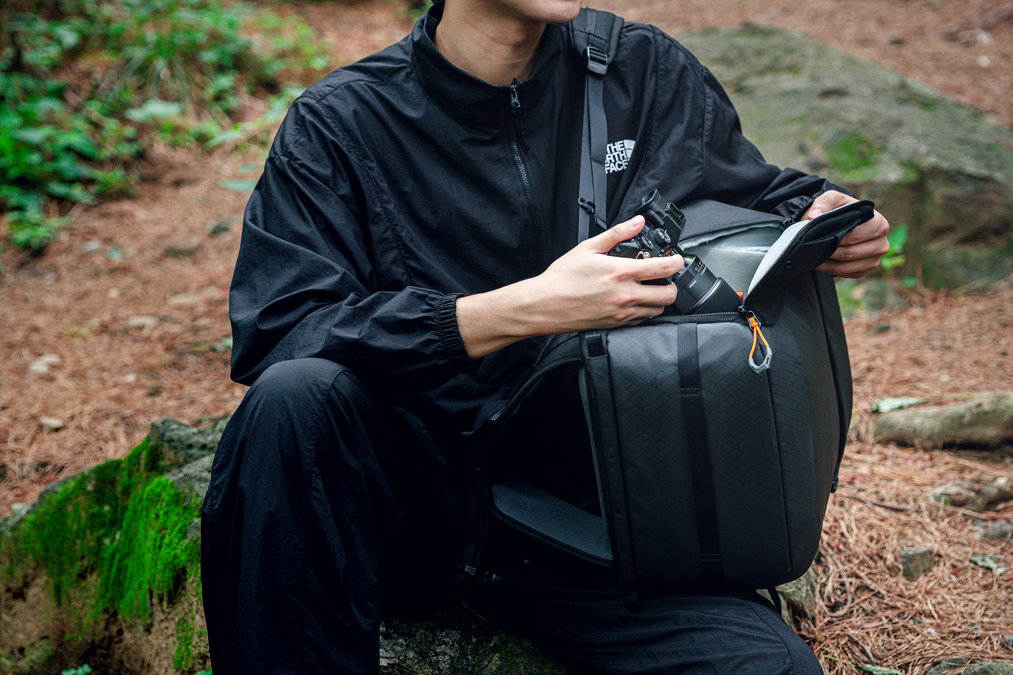 Lowepro Fastpack IV, 로우프로 Fastpack IV, 로우프로 패스트팩 IV, Fastpack IV, Fastpack 4, 카메라 백팩, 카메라 가방 추천, 여행용 카메라 백팩, 여행용 카메라 가방, 여행 백팩 추천, 카메라 여행 가방, 사진가 백팩, 사진작가 백팩, 미러리스 백팩, DSLR 백팩, 카메라 백팩 추천, 카메라 장비 가방, 카메라 수납 백팩