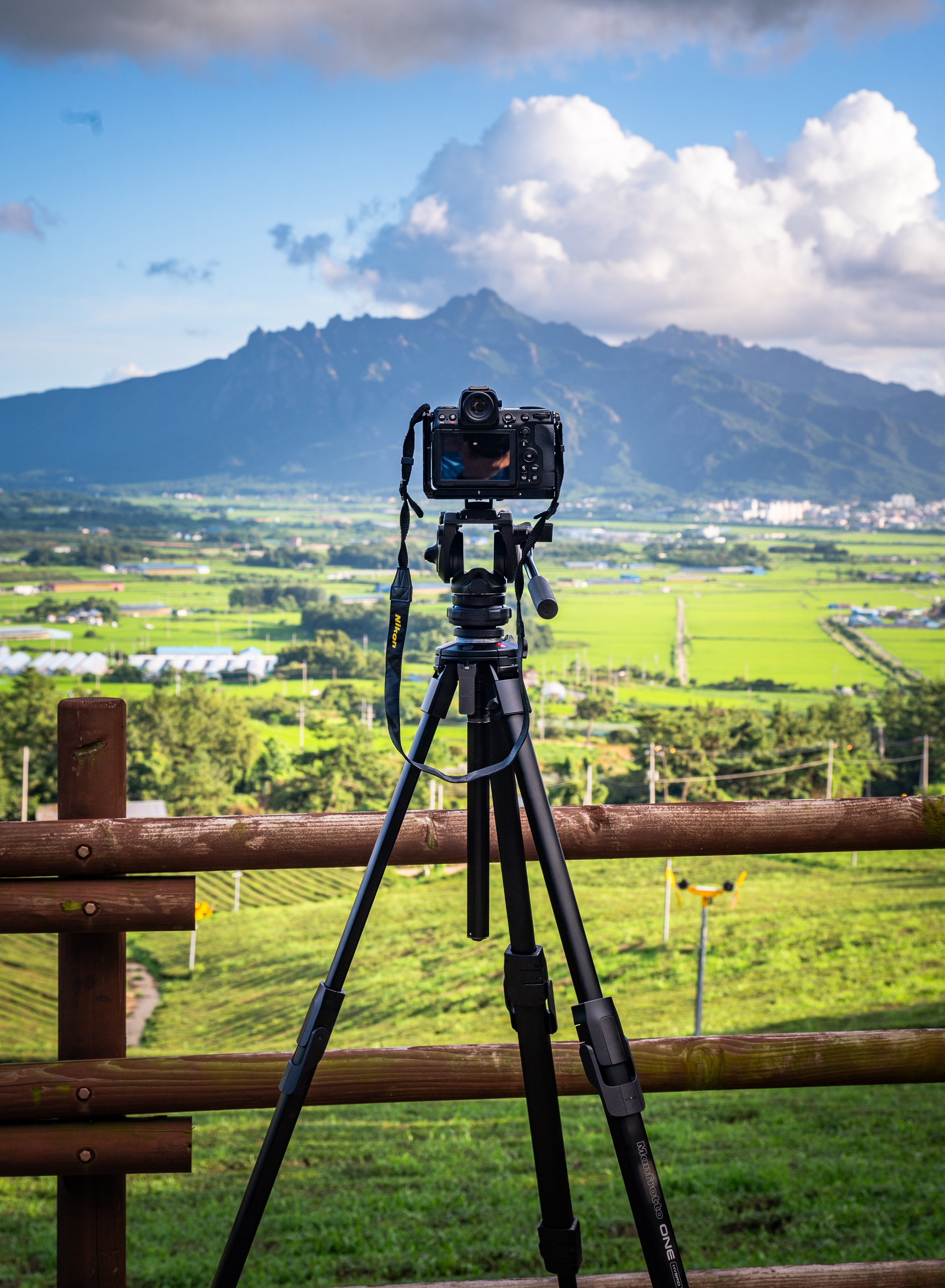 Manfrotto ONE 알루미늄 하이브리드 삼각대