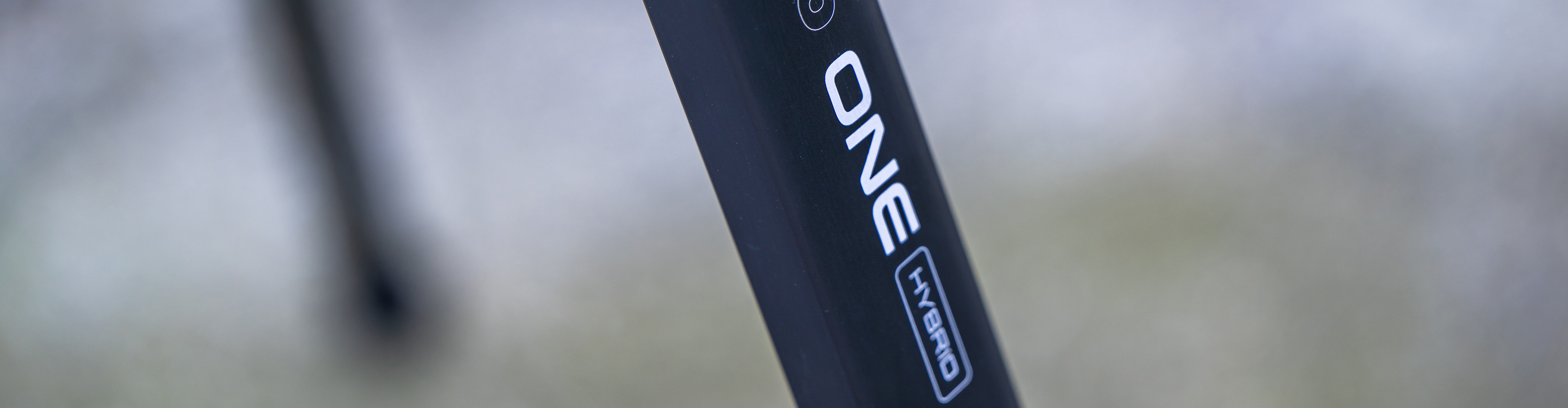 Manfrotto One 하이브리드 삼각대