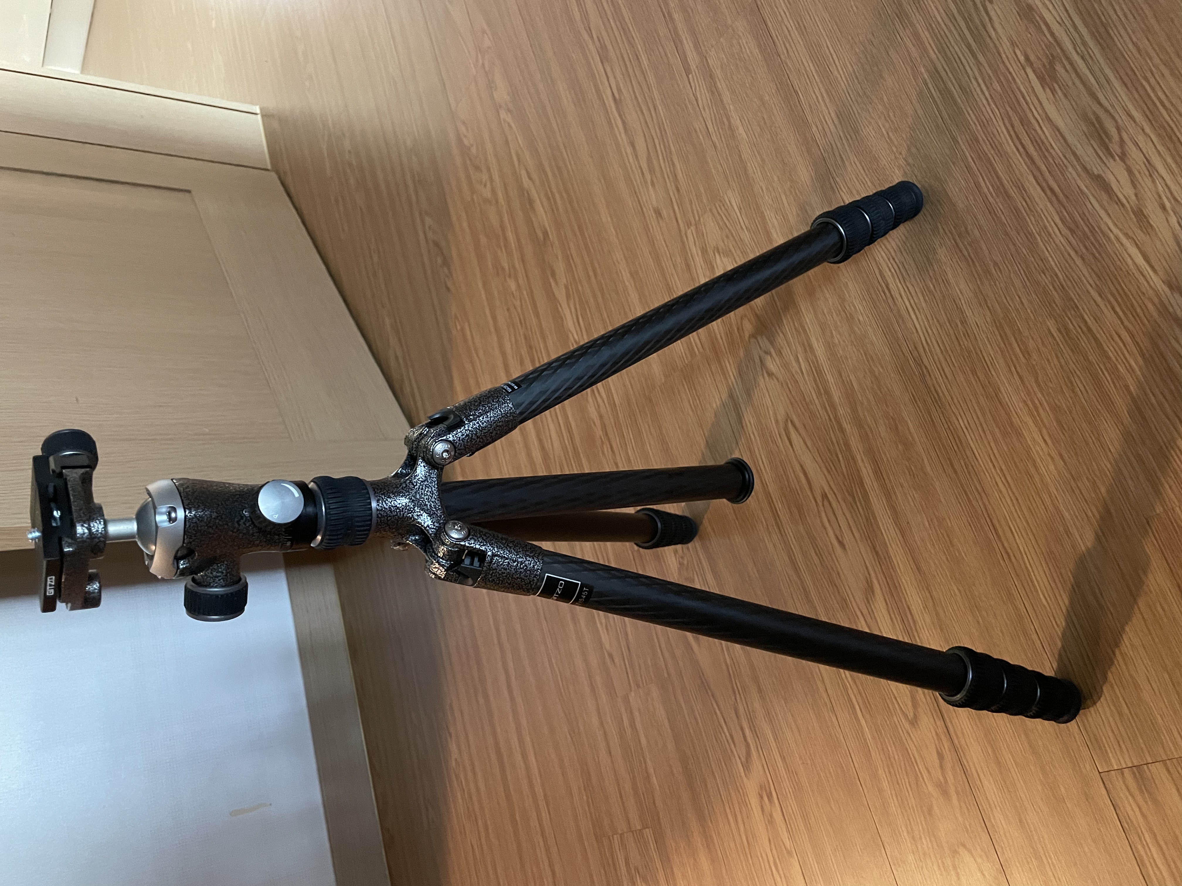 Gitzo 1545t GITZO GK1545TA GK 1545 TA Carbon Tripod Kit 套裝 Gitzo 1545t GITZO GK1545TA GK 1545 TA Carbon Tripod Kit 套裝