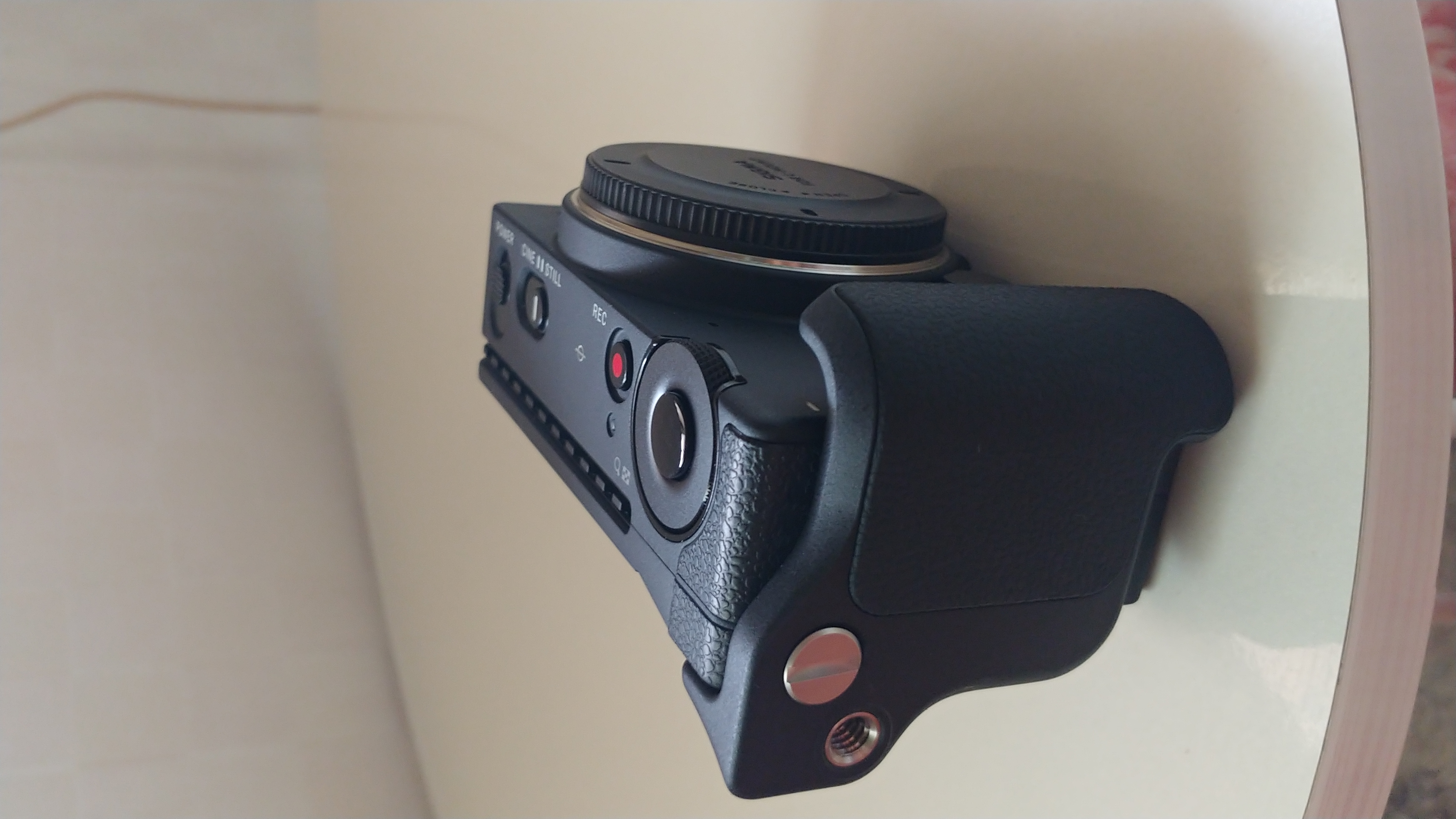 Sigma HG-11 Impugnatura Per Fotocamera Sigma FP – Grip Ergonomico Per Migliore Presa E Stabilità